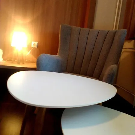 Garni Hotel *