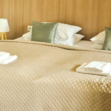 Garni Hotel *