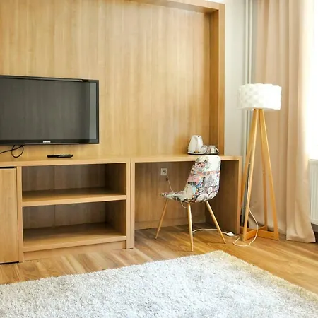 Garni Hotel *