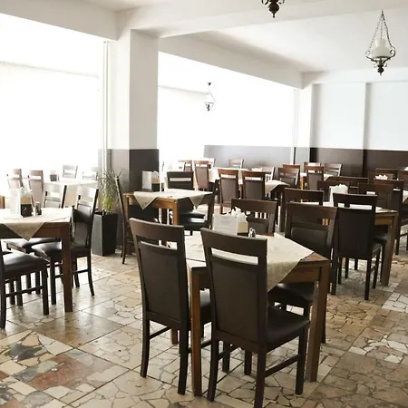 Hotel Garni *